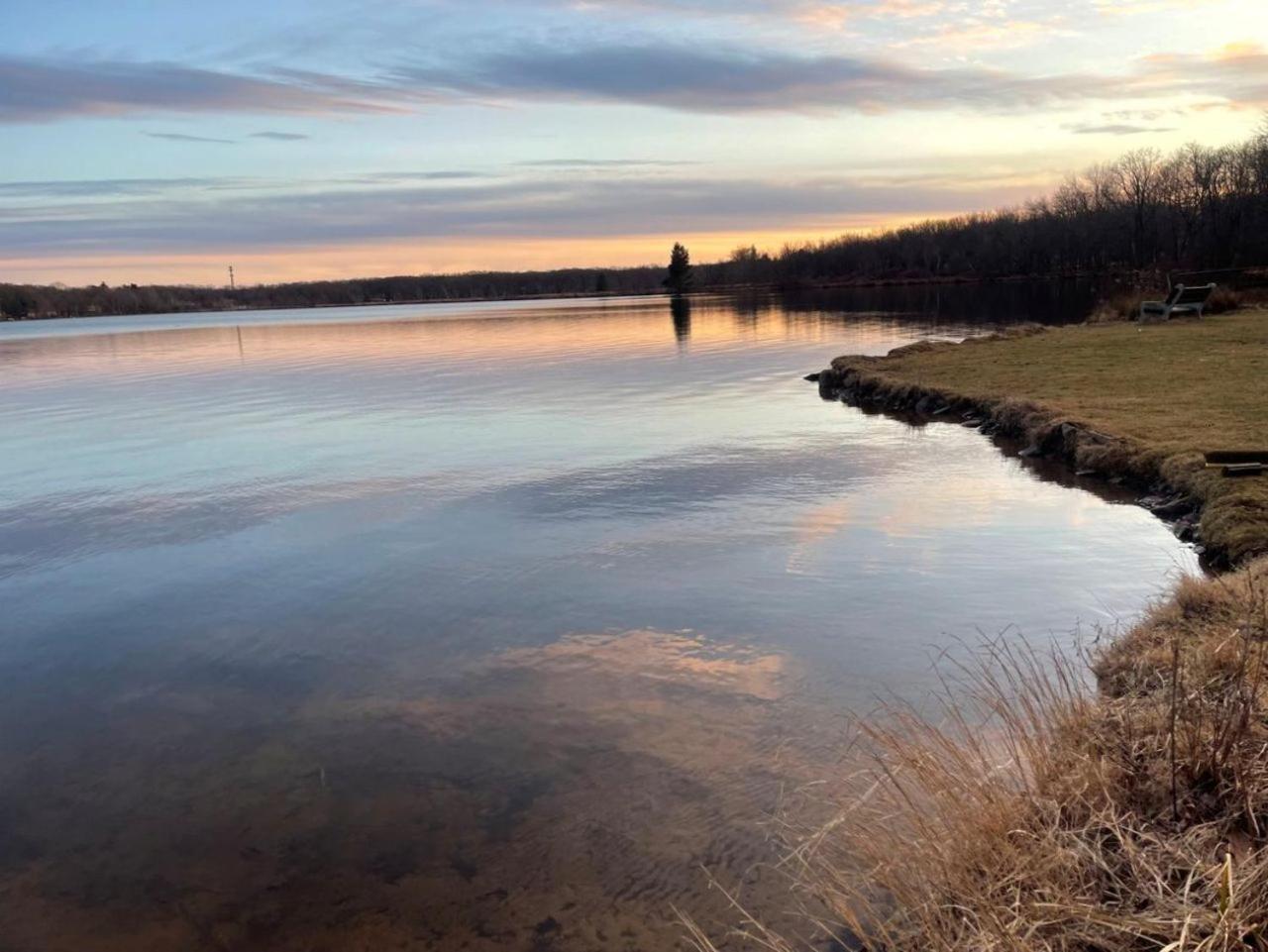 Hideaway - Lakehouse/Spa/Dock/ Pocono Summit エクステリア 写真